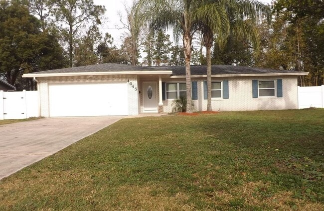 Building Photo - 4645 Praver Dr N