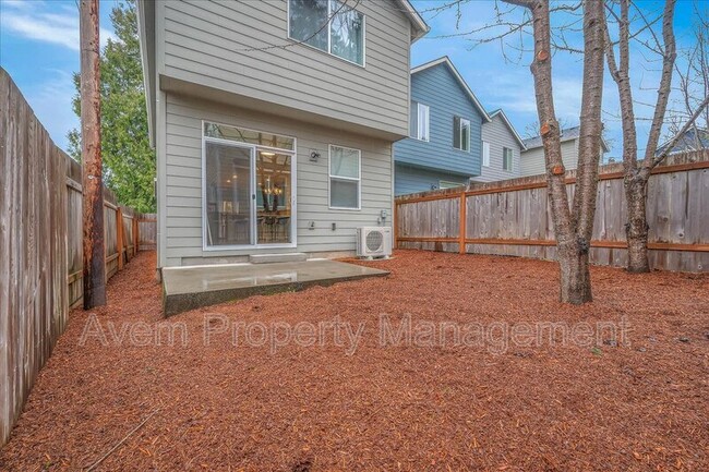 Building Photo - 2736 SE 84th Ave