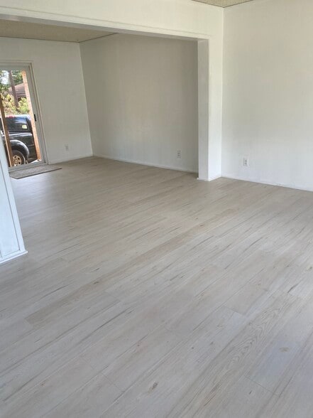 Primary Photo - 84-698 Farrington Hwy