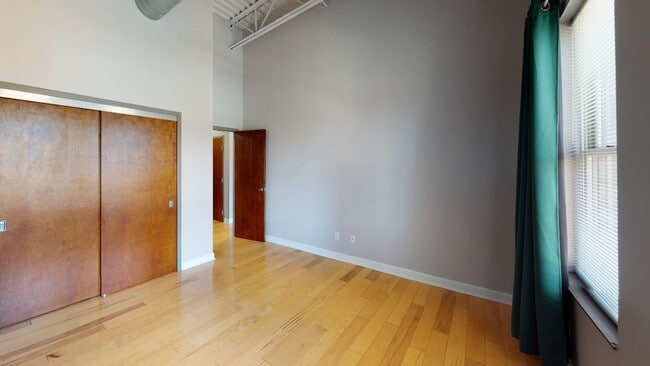 Building Photo - 769 N High St