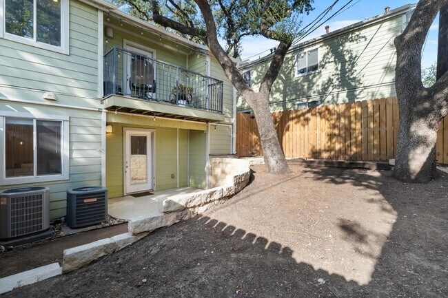 Building Photo - 3601 Menchaca Rd