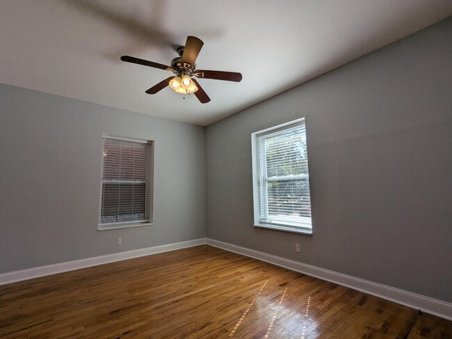 Building Photo - 3911 Castleman Ave