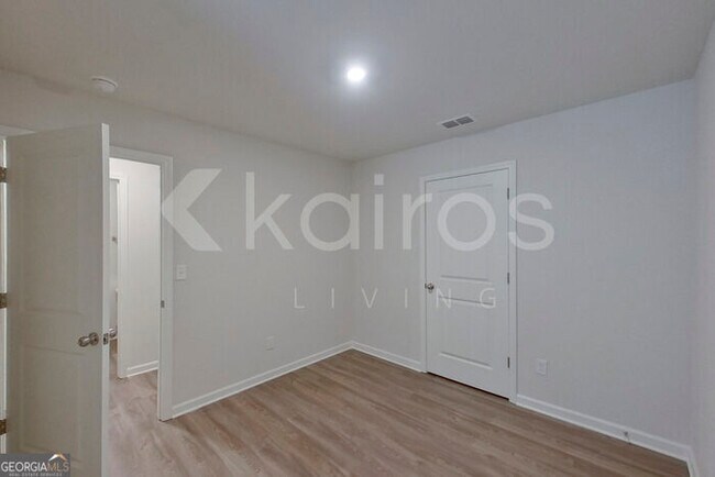 Building Photo - 528 Ivy Brook Way