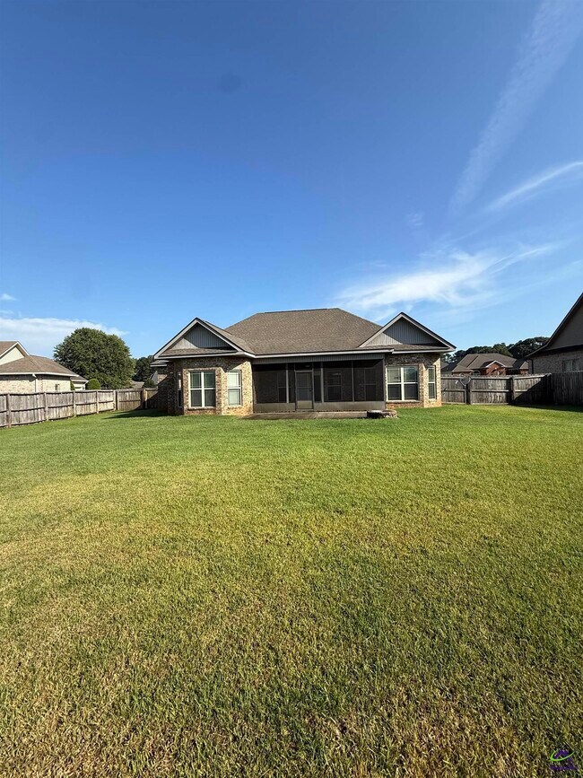 Building Photo - 142 Addington Dr