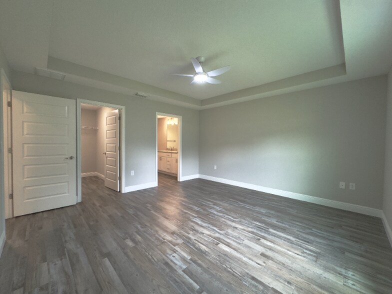 Building Photo - 6 Oak Pass Loop