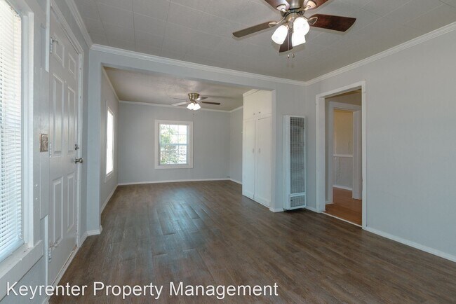 Building Photo - 2 br, 1 bath House - 308 E Greeley Street