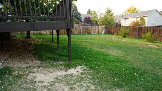 Building Photo - Spacious 3 bed 2.5 Bath, Split-Level Home in South Fort Collins!