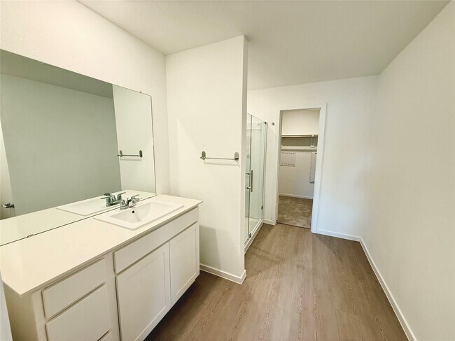 Building Photo - 31507 Casamari Dr