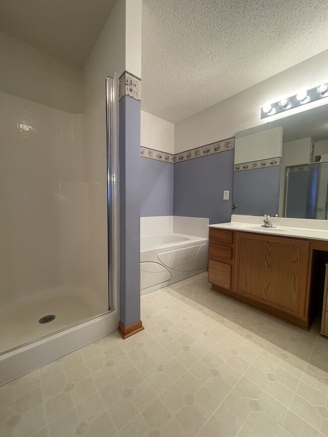 Building Photo - 17041 Embers Ave