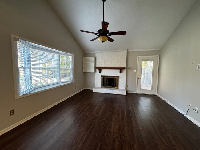 Building Photo - 135 Chrisfield Cir