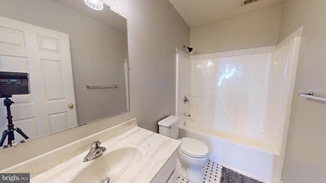 Building Photo - 609 Quartzite Cir