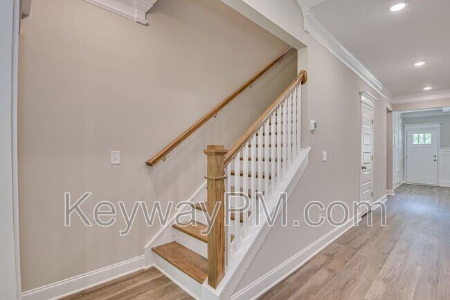 Building Photo - 8047 Kinsale Ave SE