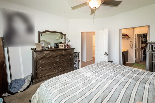 Building Photo - 1460 Mockingbird Ct