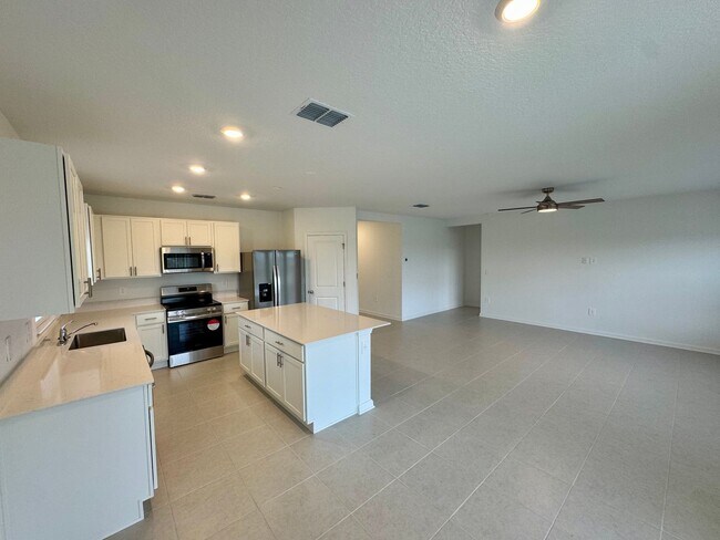 Building Photo - BRAND NEW HOME IN HIDDEN RIDEGE FOR RENT