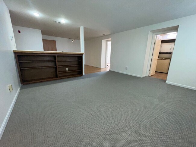 Building Photo - 34 Newhall St