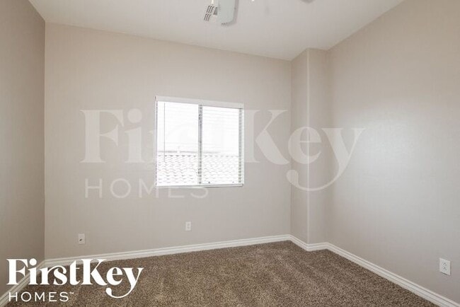 Building Photo - 17556 W Lundberg St