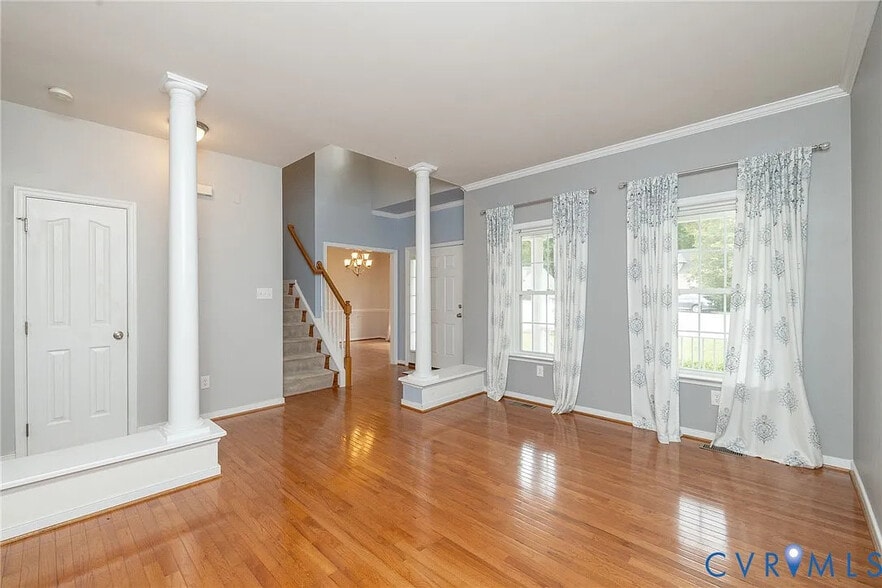 parlor - 3620 Tanby Rd