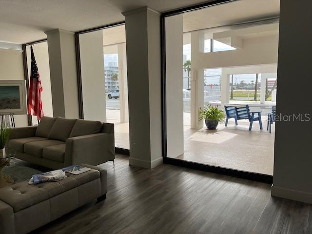 Building Photo - 2828 N Atlantic Ave