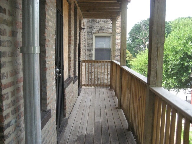 Building Photo - 1245 S California