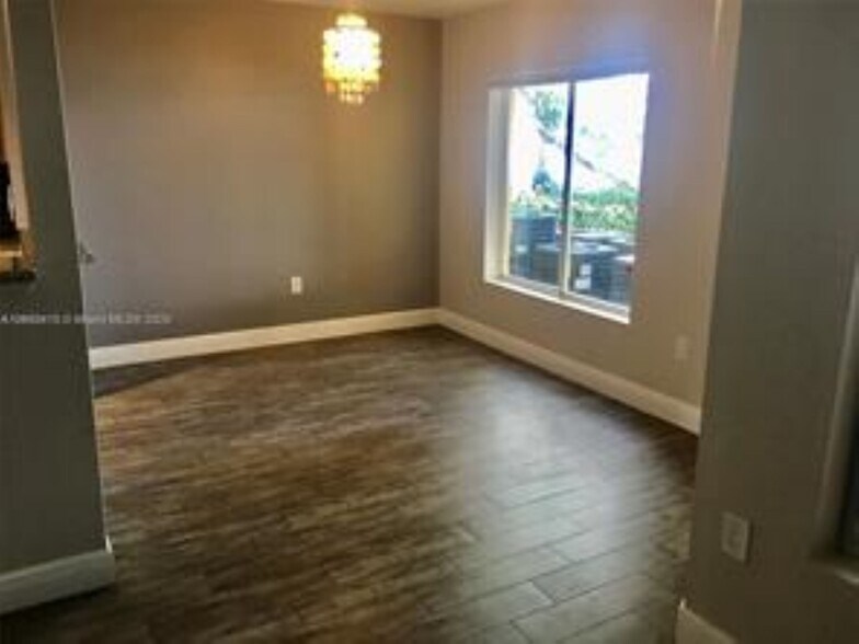 Building Photo - 2445 NW 33rd St