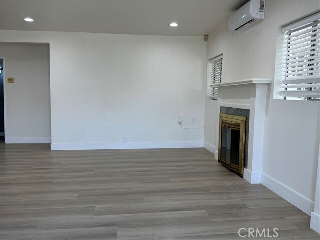 Building Photo - 2712 W Hellman Ave
