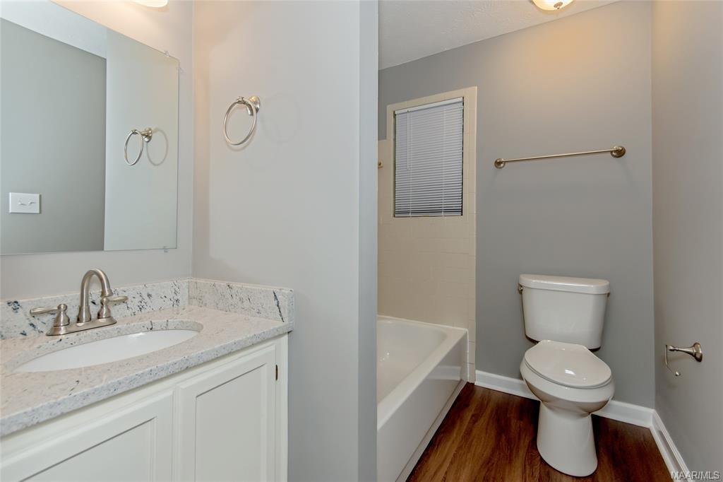 Building Photo - 189 S Burbank Dr