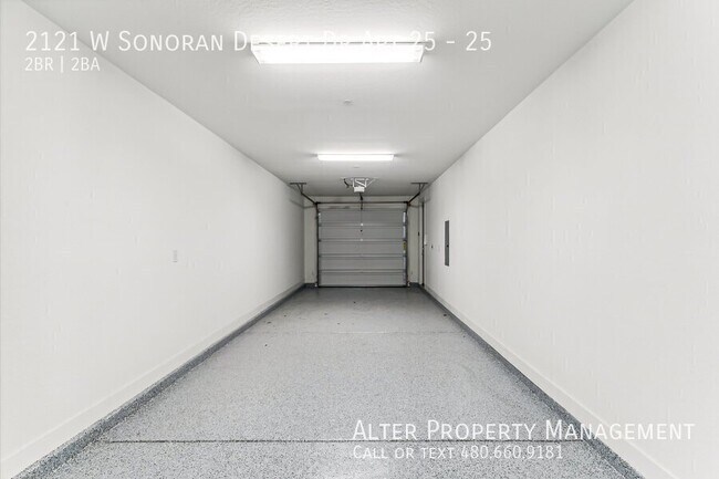 Building Photo - 2121 W Sonoran Desert Dr