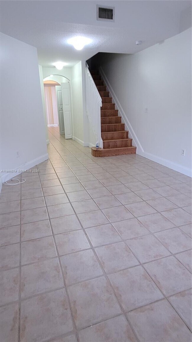 Building Photo - 4976 Leeward Ln