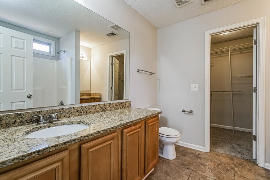 Building Photo - 75 Pooles Bend Ct