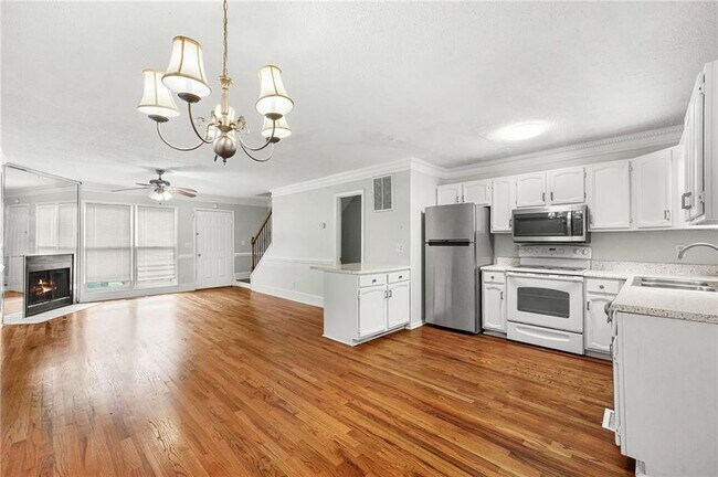 Building Photo - 140 Davis Mill Ct