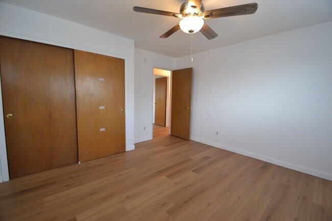 Building Photo - 2988 W Fontanero St