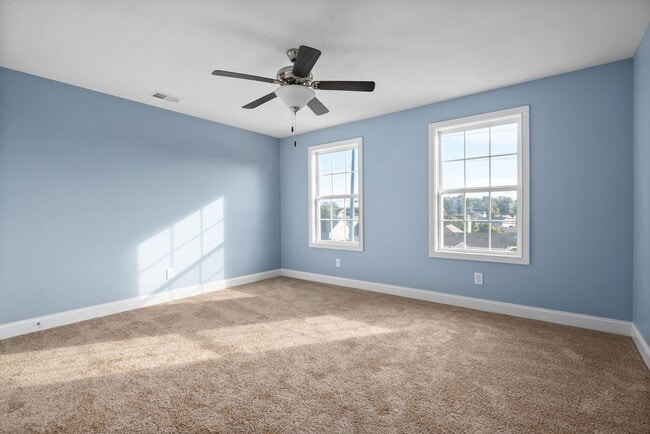 Building Photo - JUST REDUCED! Large, Stunning home ready t...