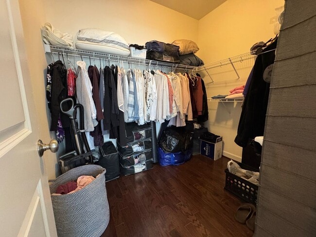 Building Photo - Preston Lake Townhouse