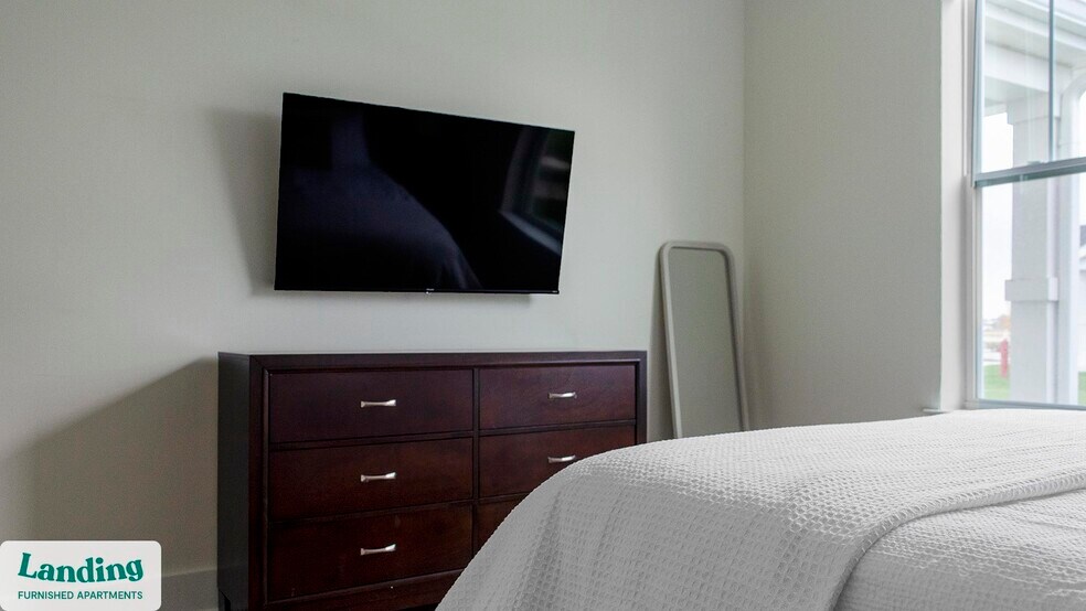 Building Photo - 901 Kelly Green Ln