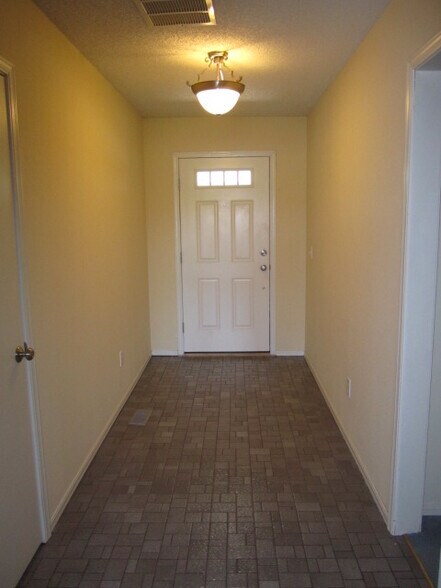 Building Photo - 11200 Ann Arbor Ave