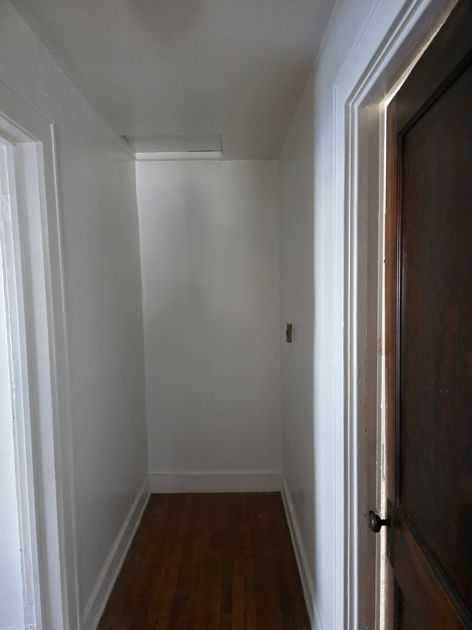 Building Photo - 833 10th St NW