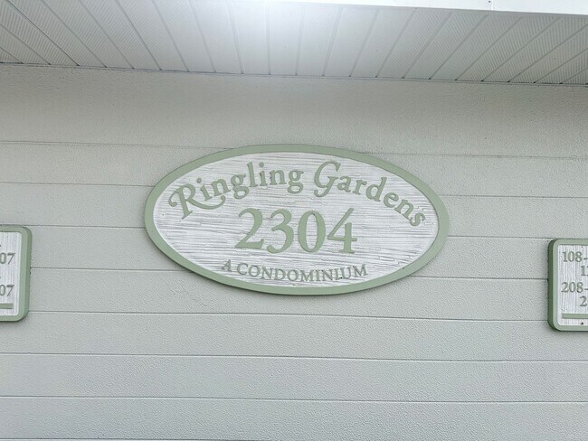 Building Photo - 1bd/1bth Condo by Payne Park & Downtown Sarasota