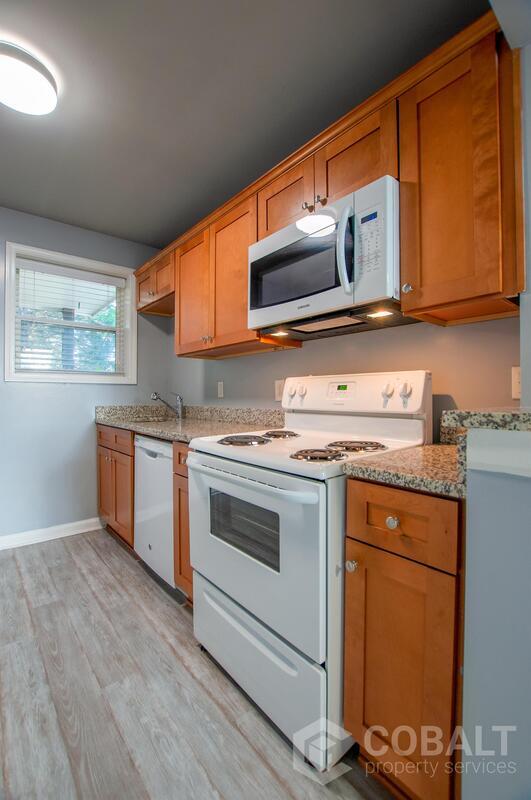 Building Photo - 271 Glen Iris Dr NE