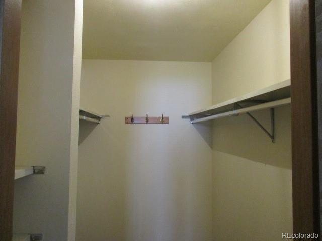 Building Photo - 921 S Zeno Way