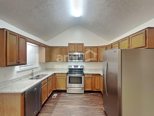 Building Photo - 2219 Brick Way