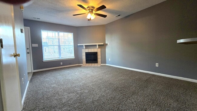 Building Photo - 1128 Pueblo Dr