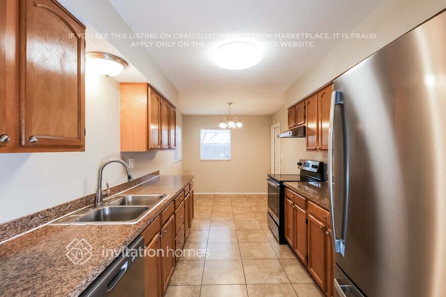 Building Photo - 9247 78th Ave N