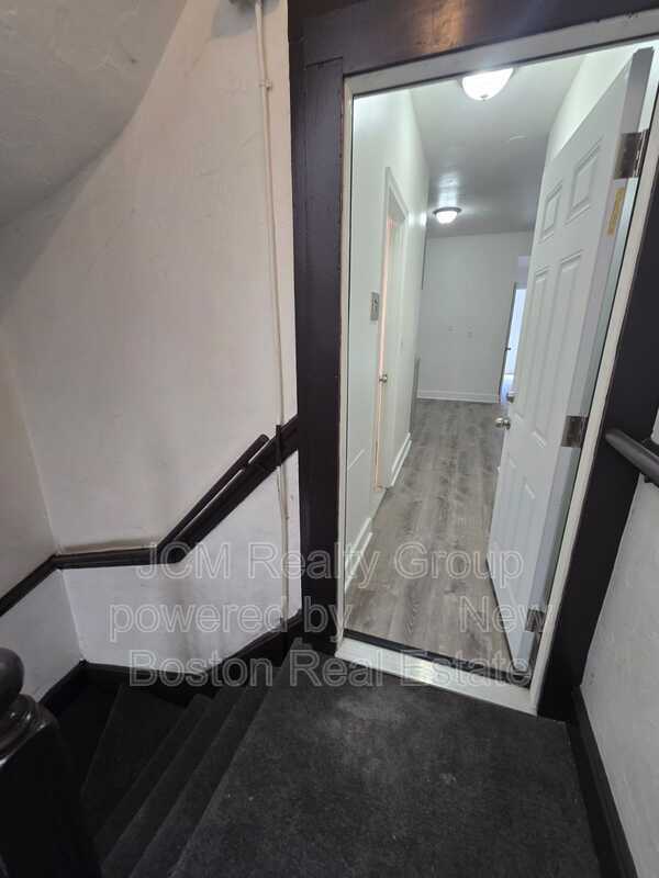 Building Photo - 128 Shawmut St