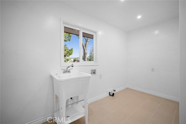 Building Photo - 685 Rim Rd