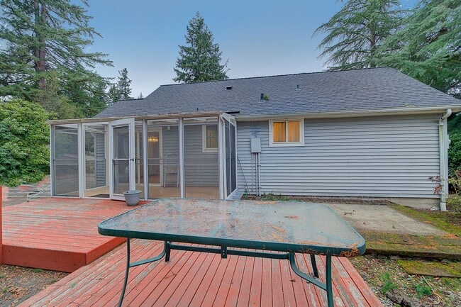 Building Photo - 2bd/1.5ba Redmond Home