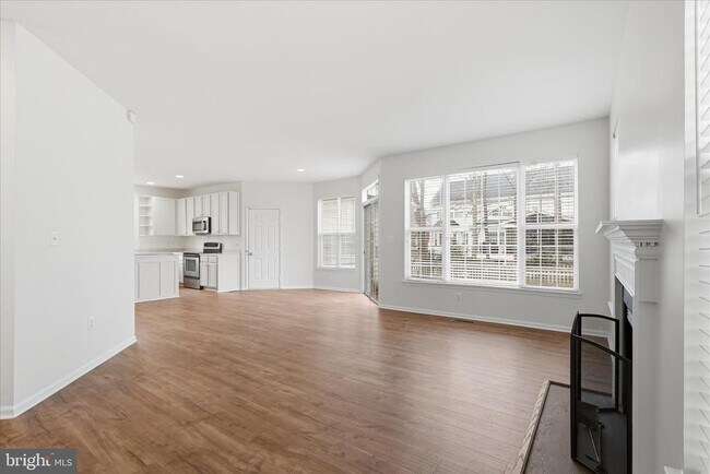 Building Photo - 43438 Oxen Ln