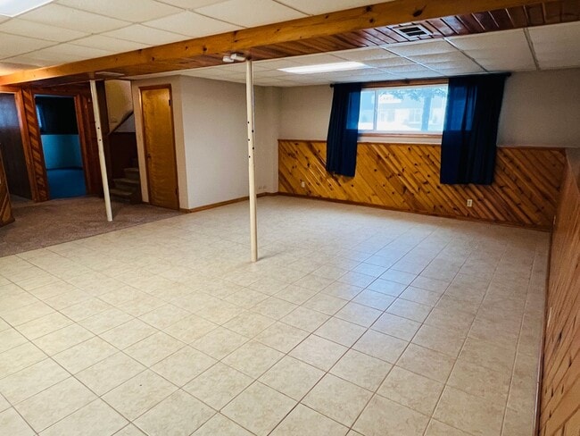 Building Photo - Single Family Home in Rib Mountain!
