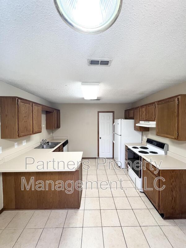 Building Photo - 3089 Mica St