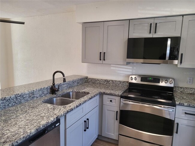 Building Photo - 1236 Dovehill Dr