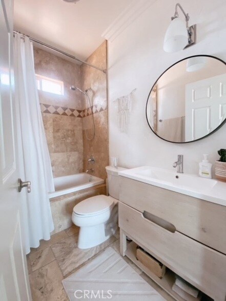 Building Photo - 25671 Padua Dr